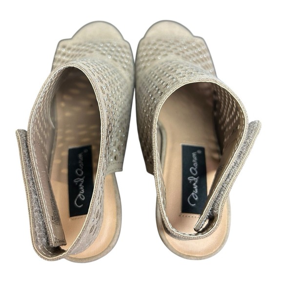 David Aaron Perforated Peep Toe Heeled Booties Womens Size 7M Beige with Silver - Picture 9 of 13